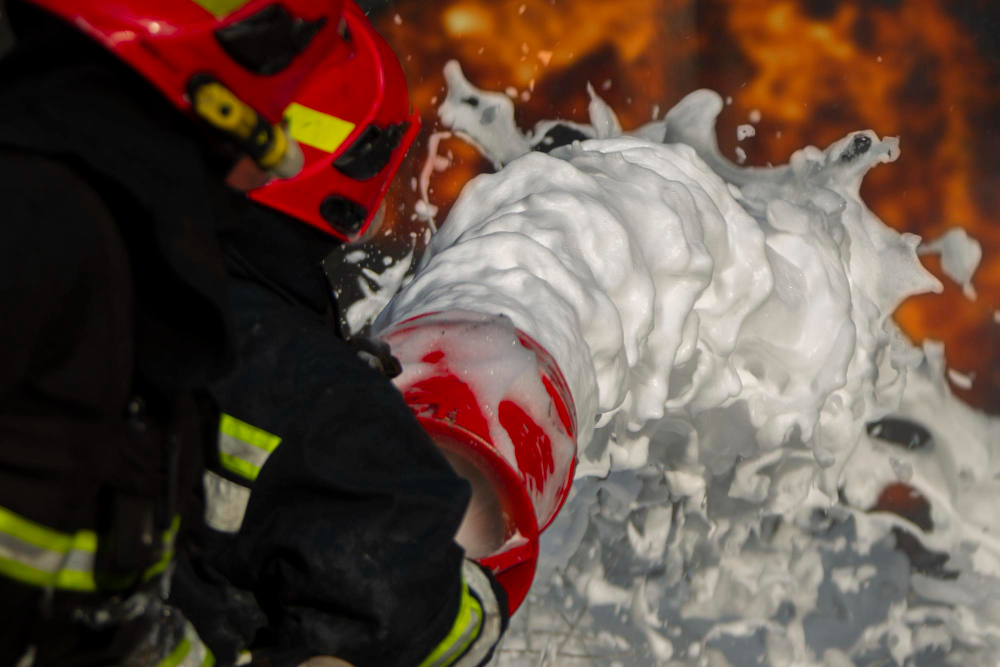 Espumas LGE são indicadas em determinadas situações de incêndio.